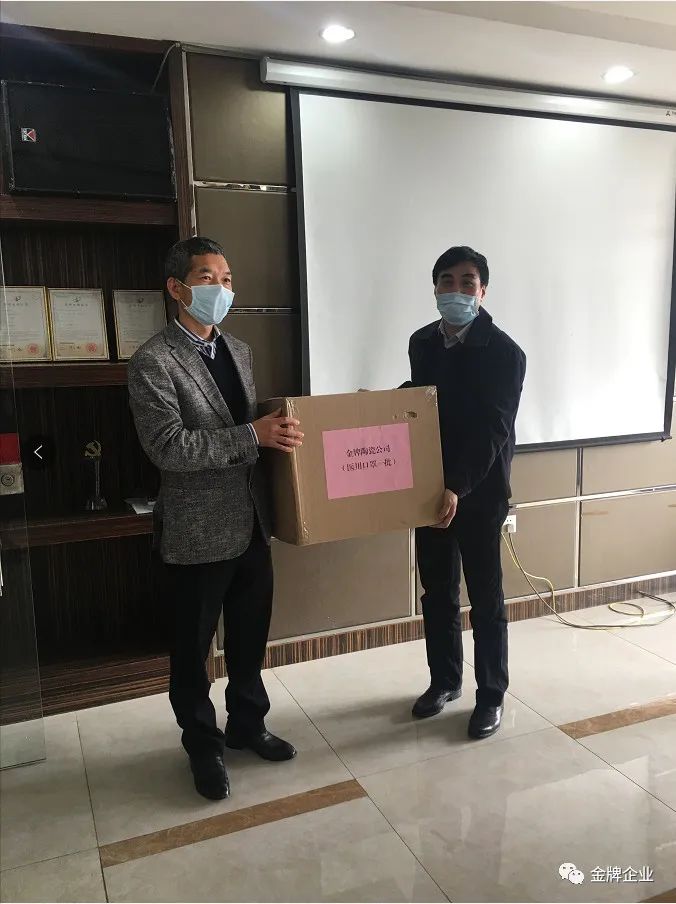 佛山市人大常委會副主任葉良一行到金牌企業開展“暖春行動”(圖4)