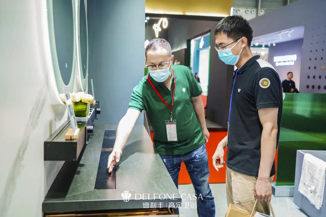 智空間，質(zhì)體驗 | 德利豐高定衛(wèi)浴驚艷亮相，引爆上海廚衛(wèi)展(圖13)