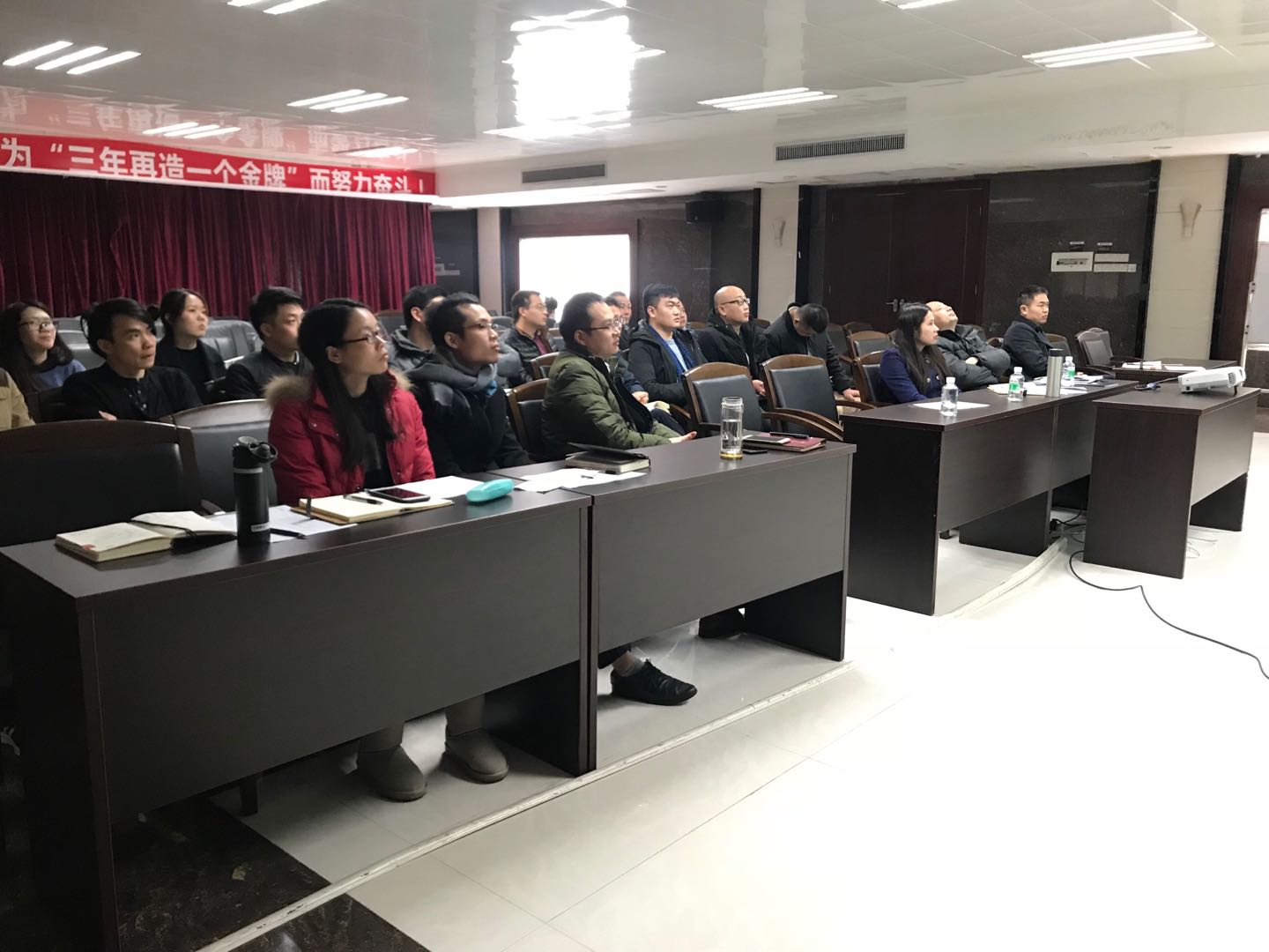 “心中要有夢(mèng)，幸福是奮斗出來的”2018年德利豐(圖1)