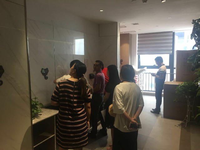 建材行業(yè)專家組團(tuán)參觀德利豐家居，探討巖板發(fā)(圖7)
